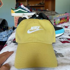 yellow nike hat